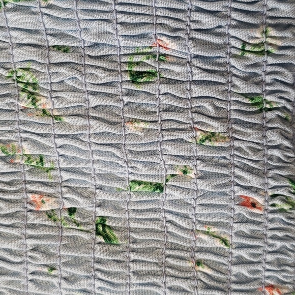 Japna NWT Ruffle Strap Smocked Blue Floral Top - Picture 2 of 6